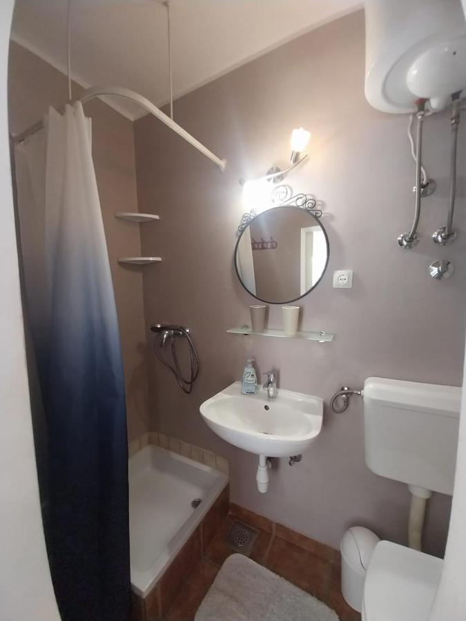 Apartmani Bonavia Jelsa  Kültér fotó